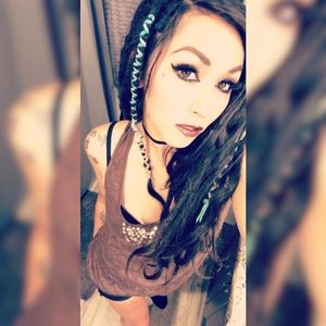 Meet your Posher, Angie